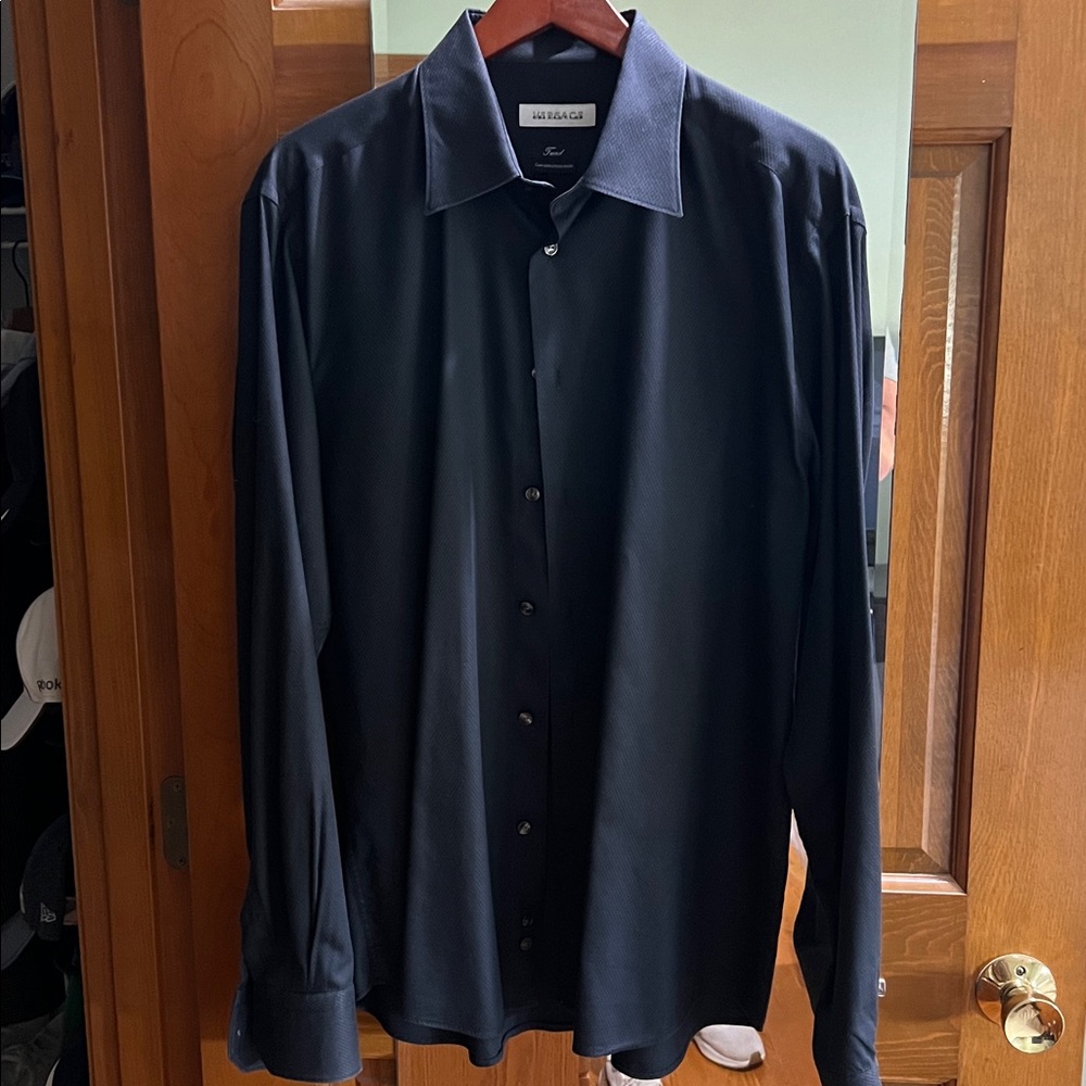 Versace Black Long Sleeve Button Down Shirt
Excellent condition 
17 neck
Size 43
